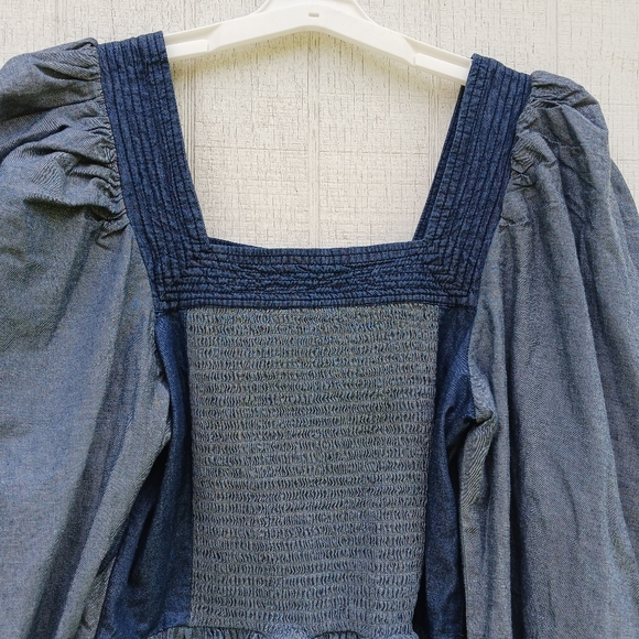 ANTHROPOLOGIE Love the Label Smocked Puff-Sleeve Denim Blouse Blue Top - SIZE M. - Picture 9 of 12